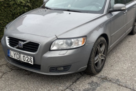 Naudotas automobilis nevažiuojanti dabar