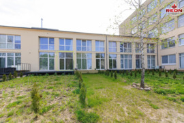 Aukus, moderniai įrengtas ,,studio