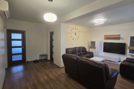 4 kambarių butas su holu Klaipėdoje