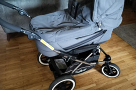 Sveiki parduodu emmaljunga vežima su sportine dalimi bei maxi cosi automobiline kėdute. Vežimą naudo