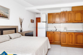 Studija su bendru baseinu, Alicante provincijoje, Torrevieja mieste. 1 kambarys | 30 m² | 500 metrų 