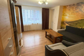 Nuomojamas 1 kambario 38 kv. m. butas Baltijos pr. 107, 3 aukštas. Bute yra balkonas, sandėliukas, b