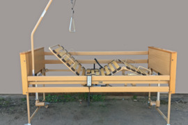 Funkcinė slaugos lova