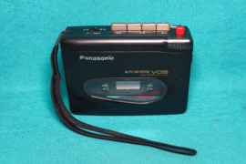 Panasonic rq-l400 cassette recorder