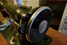 Parduodu siuvimo mašiną