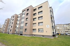 2 k. butas 5 aukšte, renovuotame name, Draugystės g. Mažeikiuose.