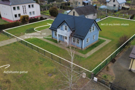 Parduodamas kompaktiškas, 130 kv.m. gyvenamasis namas su 15 arų žemės sklypu, asfaltuotu privažiavim