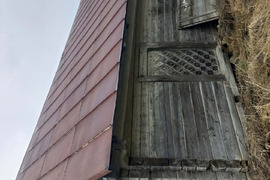 Sena kletis dviejiu galu