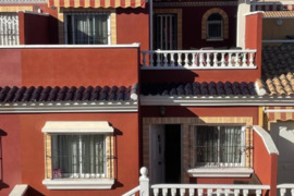 Namas su bendru baseinu, Alicante provincijoje, Torrevieja mieste, Torreta rajone. 4 kambariai | 80 
