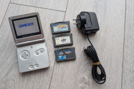 Game Boy Advance SP AGS-101 + 3vnt žaidimai + dėklas