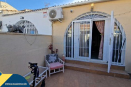 Namas su terasa, Alicante provincijoje, Torrevieja mieste, El Chaparral rajone. 3 kambariai | 40 m² 