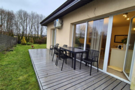 Nuomojamas sublokuotas namas - 3 kamb.butas su žemės sklypu