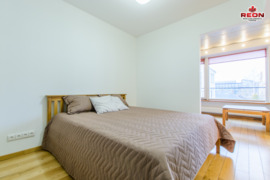 ŠVIESŪS, JAUKŪS IR ŠILTI NAMAI KELIOS MINUTĖS IKI VILNIAUS SENAMIESČIO!