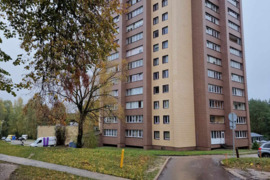 Parduodame 3 kambarių butą pirmame aukšte