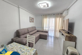 Apartamentas su bendru baseinu, Alicante provincijoje, Torrevieja mieste, Playa del Cura rajone. 2 k