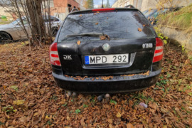 Parduodama nevažiuojanti 2006 m. gamybos juoda Skoda Octavia, 2,0 TDI, 103 KW