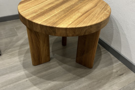 Ąžuolinis kavos staliukas