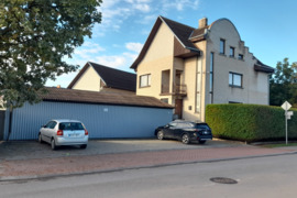 Išnuomojami pastatai su aptverta teritorija, labai tinkama verslui, įmonei. Galima ir dirbti ir gyve