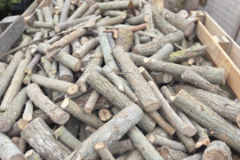 Parduodu sausas malkas – 100 Eur už priekabą arba 50 Eur atsiimant patiems!