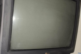 Dovanoju LG televizorių 53 cm įstrižainė.