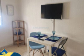 Studija su bendru baseinu, Alicante provincijoje, Torrevieja mieste. 1 kambarys | 32 m² | 600 metrų 