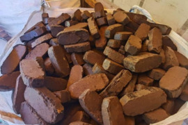 Briketai 189eur, granules 215eur tel.