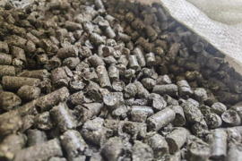 Briketai 189eur, granules 215eur tel.