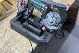 Metalo pjovimo stakles