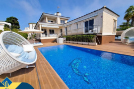 Vila su privačiu baseinu, Alicante provincijoje, Torrevieja mieste, La Mata rajone. 6 kambariai | 67