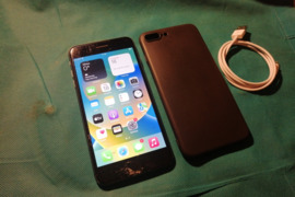 Apple iPhone 8 Plus 64gb