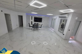 Renovuotas namas su terasa, Alicante provincijoje, Almoradi mieste. 4 kambariai | 360 m² | 14 kilome