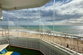 Renovuotas apartamentas su terasa, Alicante provincijoje, Torrevieja mieste, Playa de los Locos rajo