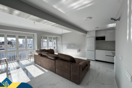 Renovuotas apartamentas su terasa, Alicante provincijoje, Torrevieja mieste, Playa del Cura rajone. 