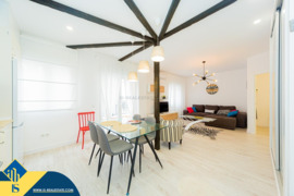 Renovuotas apartamentas su terasa, Alicante provincijoje, Torrevieja mieste, Playa del Cura rajone. 