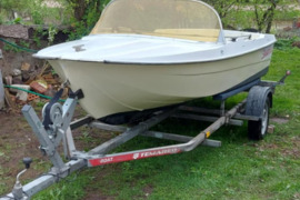 Parduodu kateri be varyklio ir su priekaba registruota