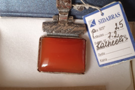 Parduodu gražų papuošalą