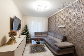 Parduodamas 2 kambarių butas su 6 arų sklypu Kairiuose, Šiaulių raj.