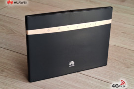 4G+ LTE modemas Huawei B525s-25a su maitinimo blokeliu