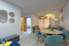 Renovuotas apartamentas su bendru baseinu, Alicante provincijoje, Torrevieja mieste, Playa de los Lo