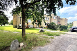 Radviliškio raj. šalia Šeduvos parduodame 2 kambarių butą