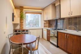 Šiauliai, Dainiai, Dainų g., 5 kambarių butas