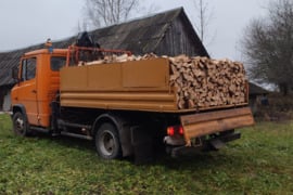 Malkos kapotos arba kaladėmis