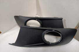 Grotelės apatinės (trijų dalių) 1T0853666T 1T0853665R  Volkswagen Touran
