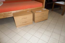 Spintelės prie lovos 2vnt kodas24LI60