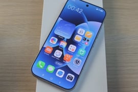 NAUJAS XIAOMI 17 + DĖKLAS DOVANŲ