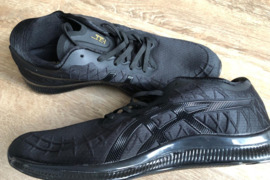 42.5 d. Asics kedai