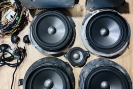  Logic 7 Harman  kardon Garso aparatūra
