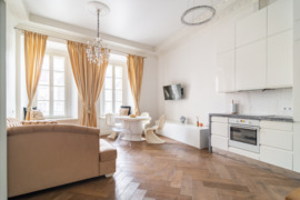 Apartamentai Senamiestyje, Vilnius  Senamiestis  Aušros Vartų g.