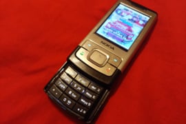 GERAS NOKIA 6500S, KALBOS SIM,