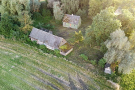 Parduodama sodyba su sklypu Pakruojo r. Kairelių k.